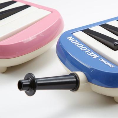 SUZUKI FA-32B メロディオン アルト 鍵盤ハーモニカ ブルーとピンク、2色のカラーバリエーション