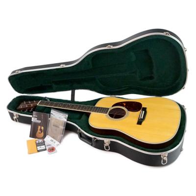 MARTIN D-35 Standard (2018) 正規輸入品 アコースティックギター 付属ケースに収納した状態