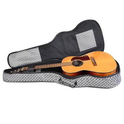 Kavaborg MGB-300F Acoustic Silver アコースティックギター用ギグバッグ カヴァボーグ ギター収納時の画像