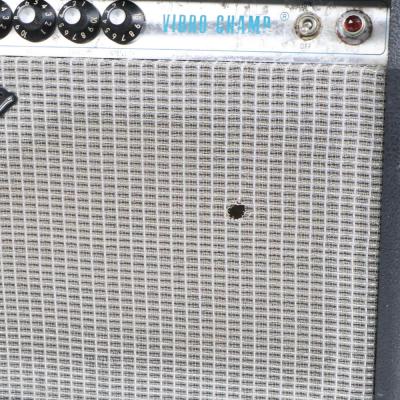【中古】 Fender Vibro Champ 1979年製 小型ギターアンプ コンボ 真空管アンプ 破れ