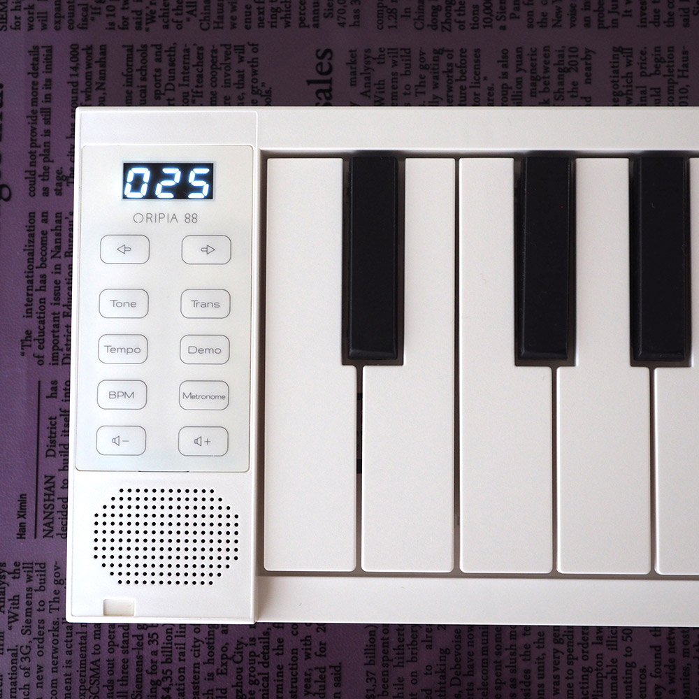 TAHORNG OP88 折り畳み式電子ピアノ MIDIキーボード 88鍵盤 コントロール部の拡大画像