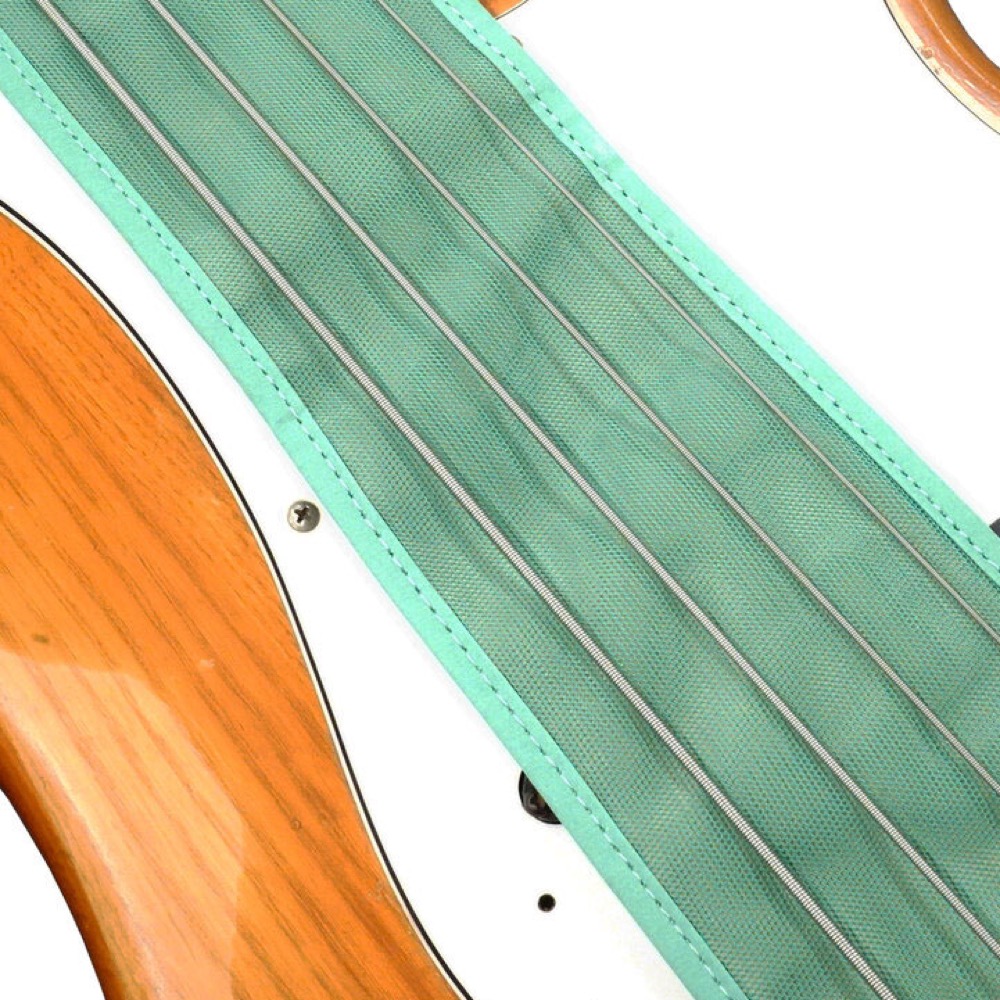 Kavaborg Fret & string anti-rust strap Bass 84.5cm Green ベース用 フレットガード カヴァボーグ 使用例