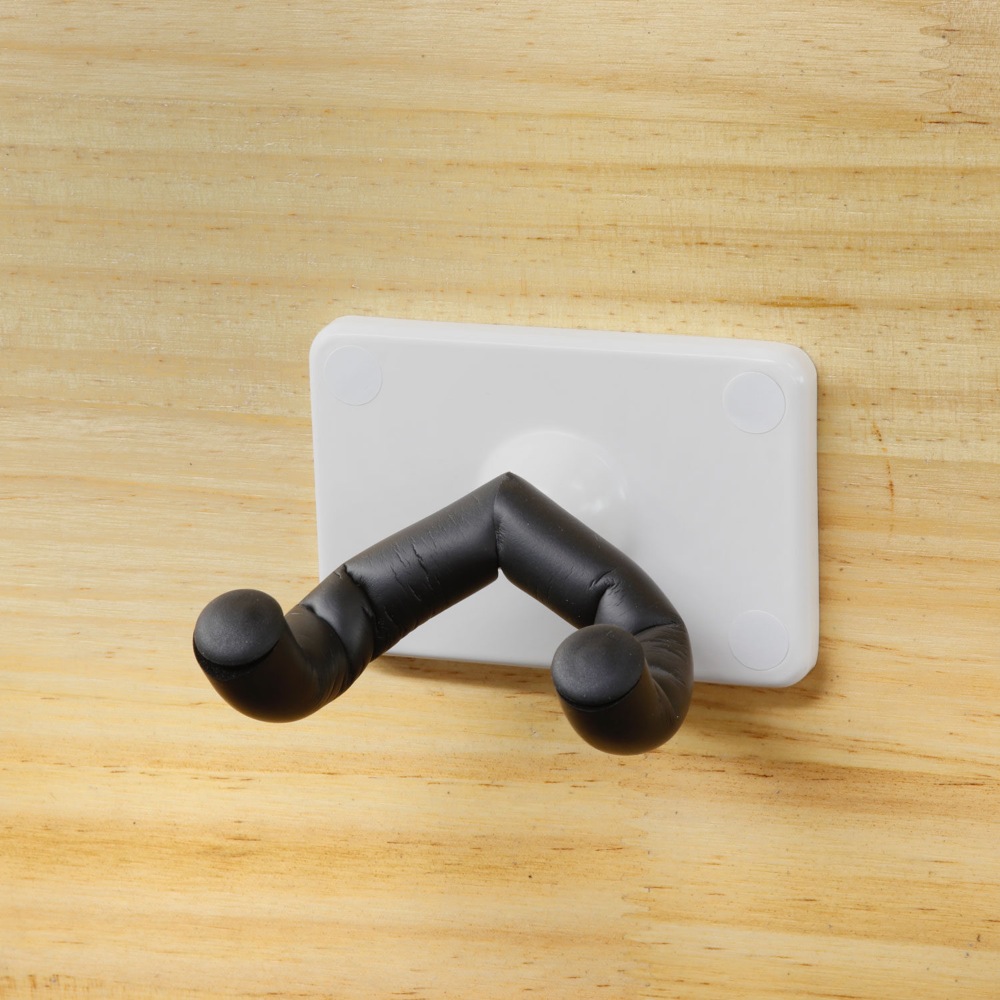 KIKUTANI GH-525 WHT ギターハンガー 使用イメージ画像