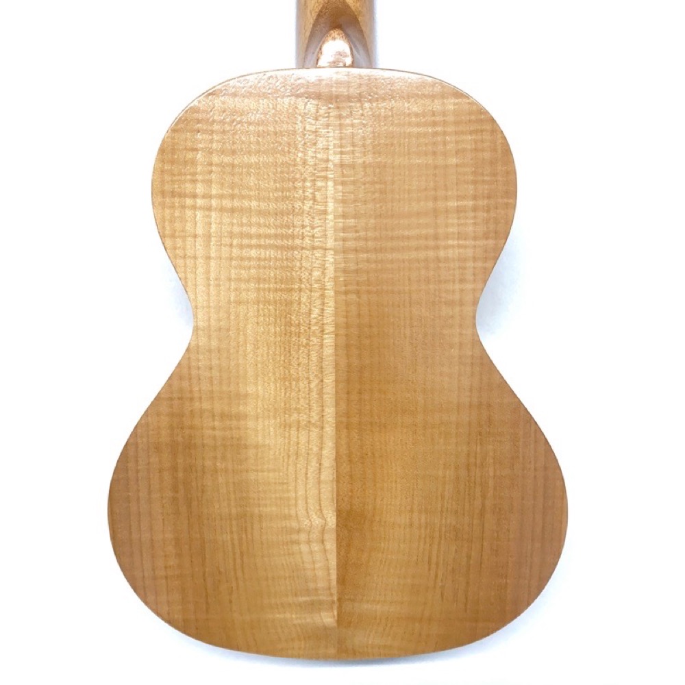 Kai Ukulele KTI-90 テナーウクレレ ソフトケース付き ボディバック画像