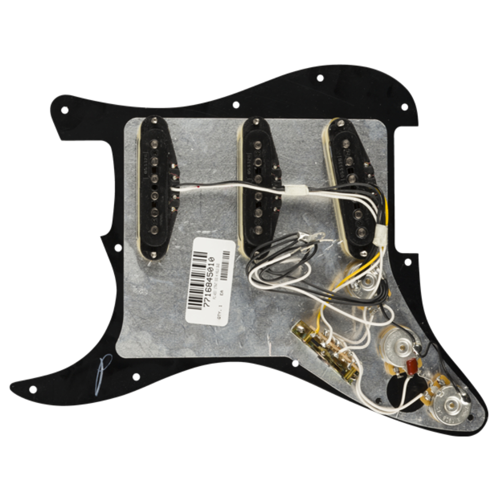 Fender フェンダー Pre-Wired Strat Pickguard Hot Noiseless SSS Black ストラトキャスター用 ピックガード ピックアップ ギターパーツ 本体裏画像
