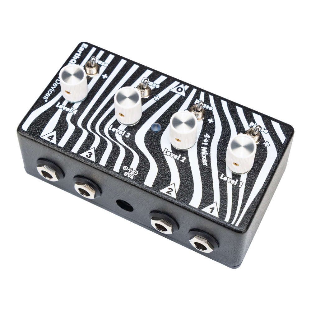 EarthQuaker Devices アースクエイカーデバイセス EQD Four to One Mixer ユーティリティシリーズ 4 to 1 ミキサー 右斜めアングル画像