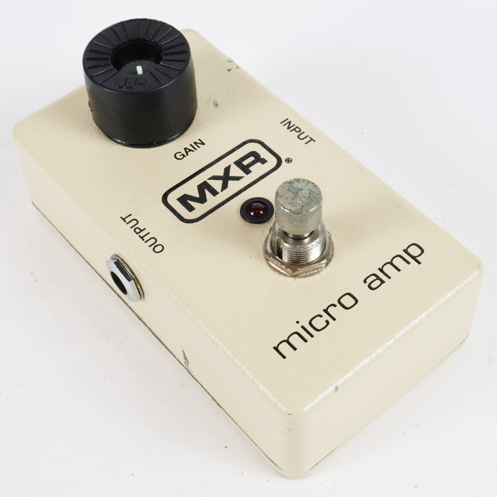 【中古】 ブースター エフェクター MXR M-133 MICRO AMP マイクロアンプ ギターエフェクター 本体画像 斜め 
