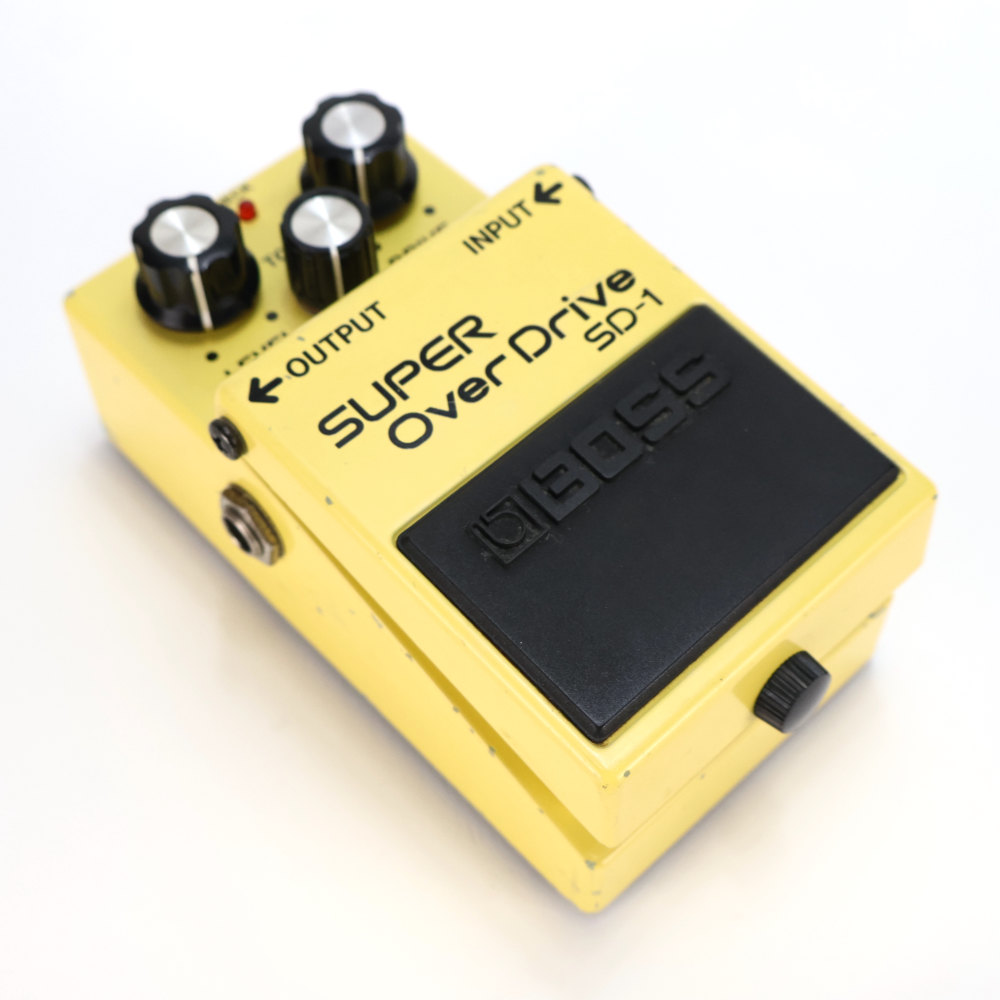 【中古】 スーパーオーバードライブ エフェクター BOSS SD-1 Super Over Drive ギターエフェクター 斜めアングル画像
