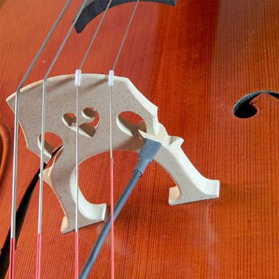 KNA VC-1 Portable Piezo Pickup for Cello チェロ用ピックアップ 使用イメージ