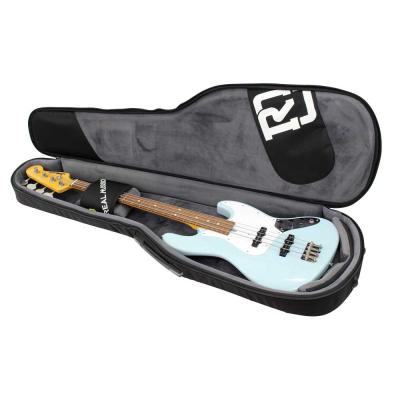 REAL MISSION(リアルミッション) Iris06-B 防水 エレキベースケース・ギグケース ジャズベースを収納した例