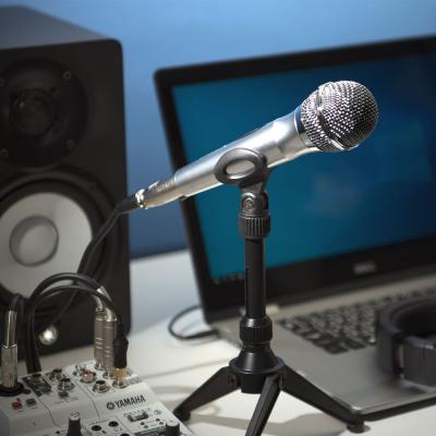 YAMAHA DM-305 ON/OFFスイッチ付き ダイナミックマイク 5mマイクケーブル付き 使用イメージ