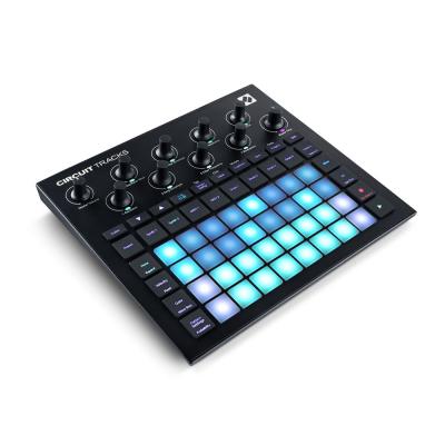 novation Circuit Tracks グルーブボックス リズムマシン ノベーション 斜めからの画像