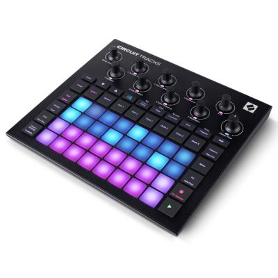 novation Circuit Tracks グルーブボックス リズムマシン ノベーション 斜めからの画像