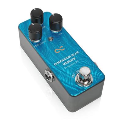 One Control Dimension Blue Monger モジュレーション ギターエフェクター 全体像