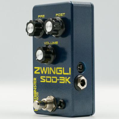 Westminster Effects WE-ZSDD Zwingli SDD-3K Preamp プリアンプ ギターエフェクター 入出力端子部画像 斜めからのアングル画像