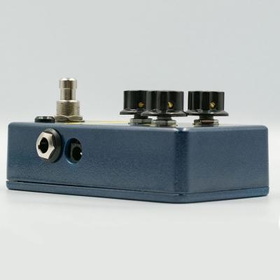 Westminster Effects WE-ZSDD Zwingli SDD-3K Preamp プリアンプ ギターエフェクター 入出力端子部画像 斜めからのアングル画像