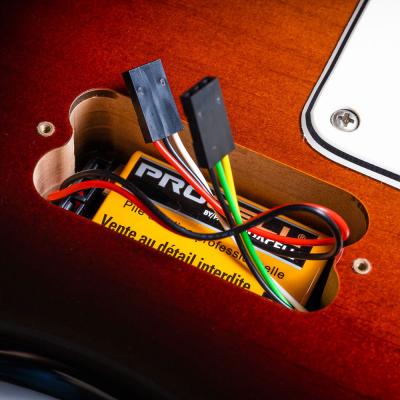 Y.O.S.ギター工房 Smoggy Onboard オンボードモジュール モジュール背面のコネクタで、キャラクターモジュールシリーズの他モデルに差し替え可能