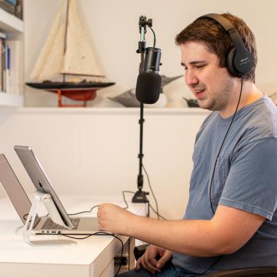 ZOOM ZUM-2PMP ポッドキャスト用 マイク ヘッドフォン パック 使用イメージ画像