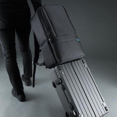 BOSS CB-BU10 Utility Gig Bag 楽器用マルチバック キャリングケースと移動時のイメージ画像