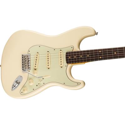 Fender American Vintage II 1961 Stratocaster RW OWT エレキギター 斜めアングル画像