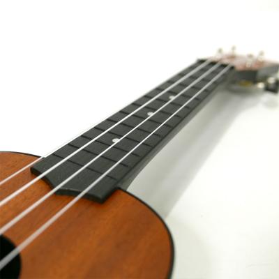 MaAmAa MU-P1 BBR ソプラノウクレレ プラスチック製 茶 ベアブラウン 指板画像