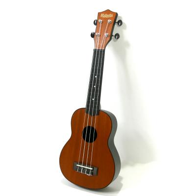 MaAmAa MU-P1 BBR ソプラノウクレレ プラスチック製 茶 ベアブラウン 斜め画像