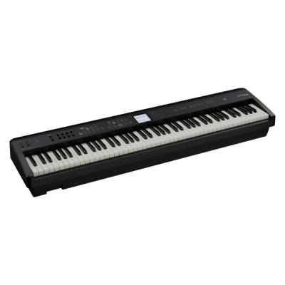 ROLAND FP-E50 BK DIGITAL PIANO デジタルピアノ 自動伴奏機能付き 電子ピアノ 斜めアングル画像