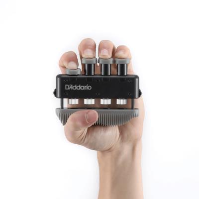 Planet Waves by D’Addario PW-VGP-01 VARIGRIP + HAND EXERCISER バリグリッププラス ギタリスト用握力強化グッズ グリップを持った時の画像