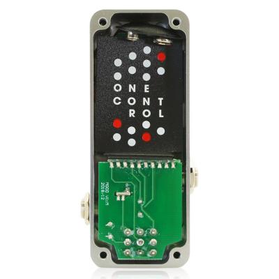 One Control MARIGOLD ORANGE OVERDRIVE オーバードライブ ギターエフェクター 背面パネル外して基盤画像