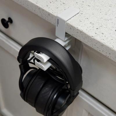 ADV. エーディーブイ Dual Suspension WHT ヘッドホンハンガー 使用例