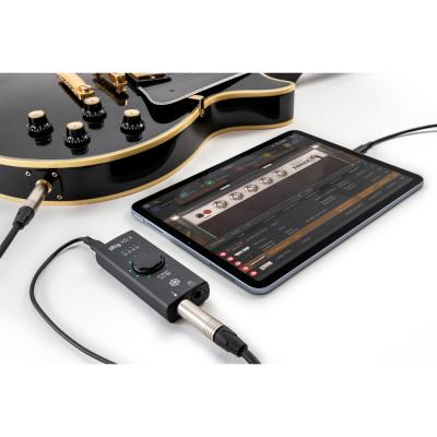 IK Multimedia アイケーマルチメディア iRig HD X ギター用モバイルデジタルインターフェイス オーディオインターフェース パッド接続例画像
