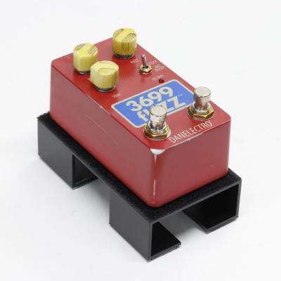 KIKUTANI キクタニ ペダあげ君 PR-30A アルミ製ペダルライザー ペダルをマウントした状態