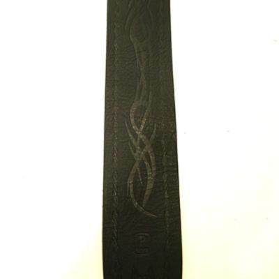 Perri’s ペリーズ P25FE-6900 2.5インチ Black Belt Leather TRIBAL 革 ギターストラップ エンボス加工