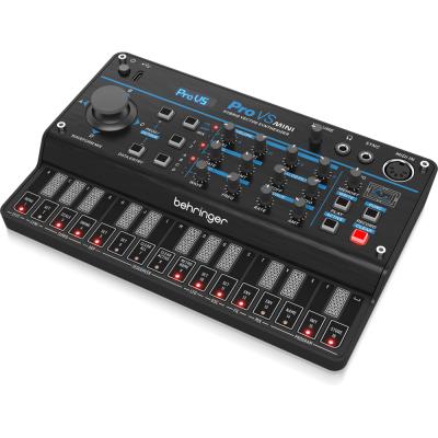 ベリンガー サンプラー シンセサイザー BEHRINGER PRO-VS MINI オシレーター フィルター 16ステップシーケンサー アルペジエーター アングル画像