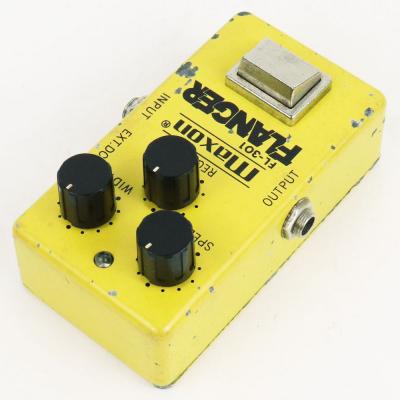 【中古】 Maxon マクソン Flanger FL-301 フランジャー ギターエフェクター 本体画像 斜め