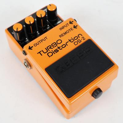 【中古】 ターボディストーション エフェクター BOSS DS-2 Turbo Distortion Made in Japan 日本製 ギターエフェクター 本体画像 斜め
