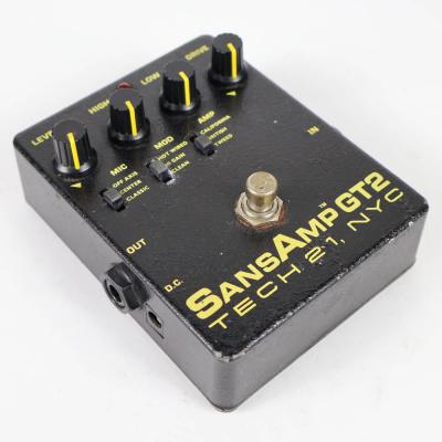 【中古】 TECH21 SansAmp GT2 アンプシミュレーター ギターエフェクター 本体画像 斜め