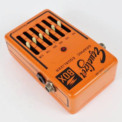 【中古】 Guyatone グヤトーン PS-105 Equalizer Box GRAPHIC EQUALIZER グラフィック イコライザー エフェクター 本体画像 斜め