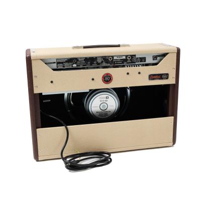 Fender フェンダー FSR 65 Deluxe Reverb Two-Tone Vanilla Cocoa G1265 100V JP ギターアンプ 詳細画像