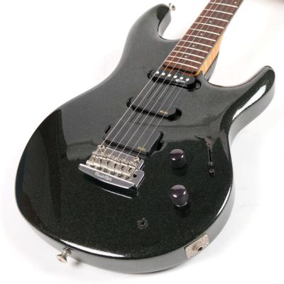 【中古】 エレキギター MUSIC MAN LUKE Black Sparkle Mod. Sustainer搭載 2002年製 ルカサーサイン入り Steve Lukather Signature ミュージックマン ルーク スティーブ・ルカサーモデル トップ