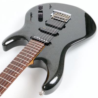 【中古】 エレキギター MUSIC MAN LUKE Black Sparkle Mod. Sustainer搭載 2002年製 ルカサーサイン入り Steve Lukather Signature ミュージックマン ルーク スティーブ・ルカサーモデル カッタウェイ側