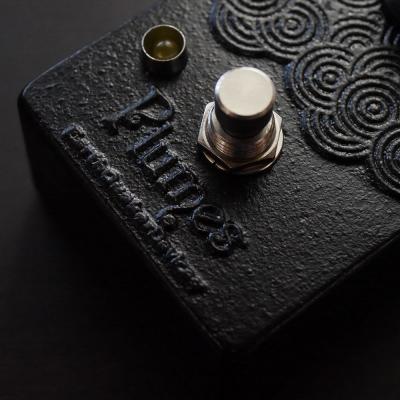EarthQuaker Devices アースクエイカーデバイセス EQD 南部鉄器製 Plumes ギターエフェクター オーバードライブ ロゴ
