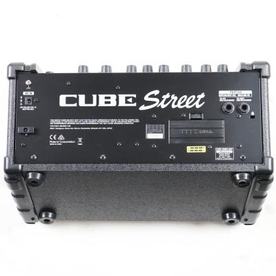 【中古】 ギターアンプ ローランド ROLAND CUBE Street BK 乾電池駆動パフォーマンス用ステレオアンプ ギターアンプ 背面