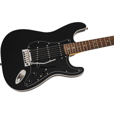 Fender フェンダー Made in Japan Limited Active Modern Stratocaster RW Black エレキギター ストラトキャスター ボディ斜めアングル画像