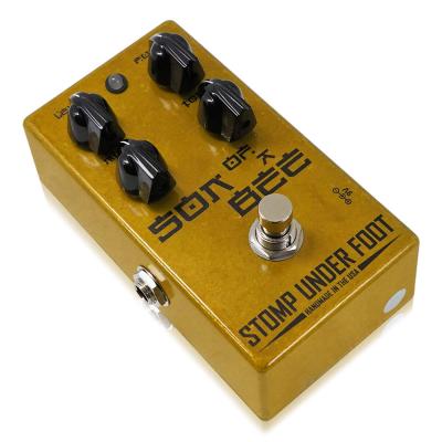 Stomp Under Foot ストンプアンダーフット SON OF A BEE ファズ ギターエフェクター 斜めアングル画像