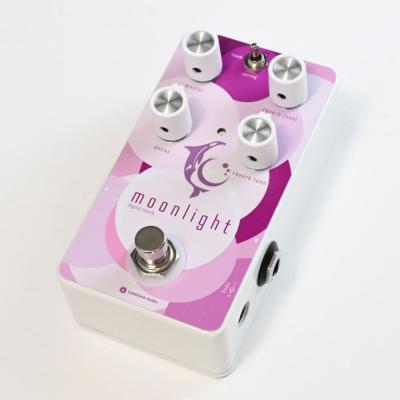 Limetone Audio ライムトーンオーディオ moonlight リバーブ ギターエフェクター 斜めアングル画像