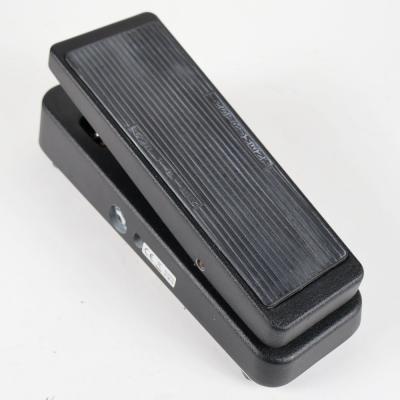 【中古】 ワウ エフェクター JIM DUNLOP Cry Baby GCB95 ワウペダル 本体画像 斜め