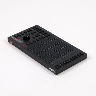 【中古】 アカイ AKAI Professional MPC Studio MPCソフトウェア専用音楽制作コントローラー 全体