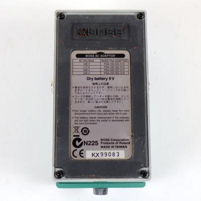 【中古】 トレモロ エフェクター BOSS TR-2 Tremolo ギターエフェクター 裏面