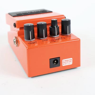 【中古】メガディストーション エフェクター BOSS MD-2 Mega Distortion ギターエフェクター ディストーション 側面